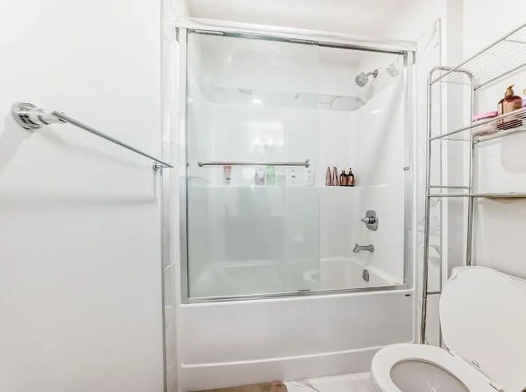 198 Lucas Heights NW Calgary AB T3P1X4