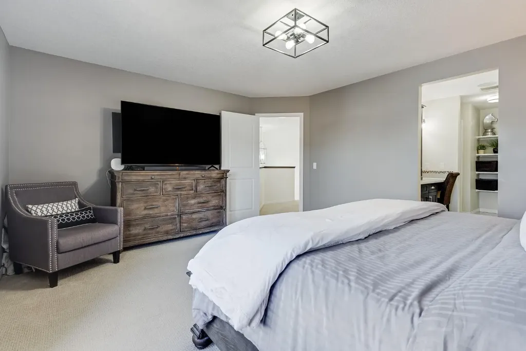 117 Mahogany Place SE Calgary AB T3M 1N9