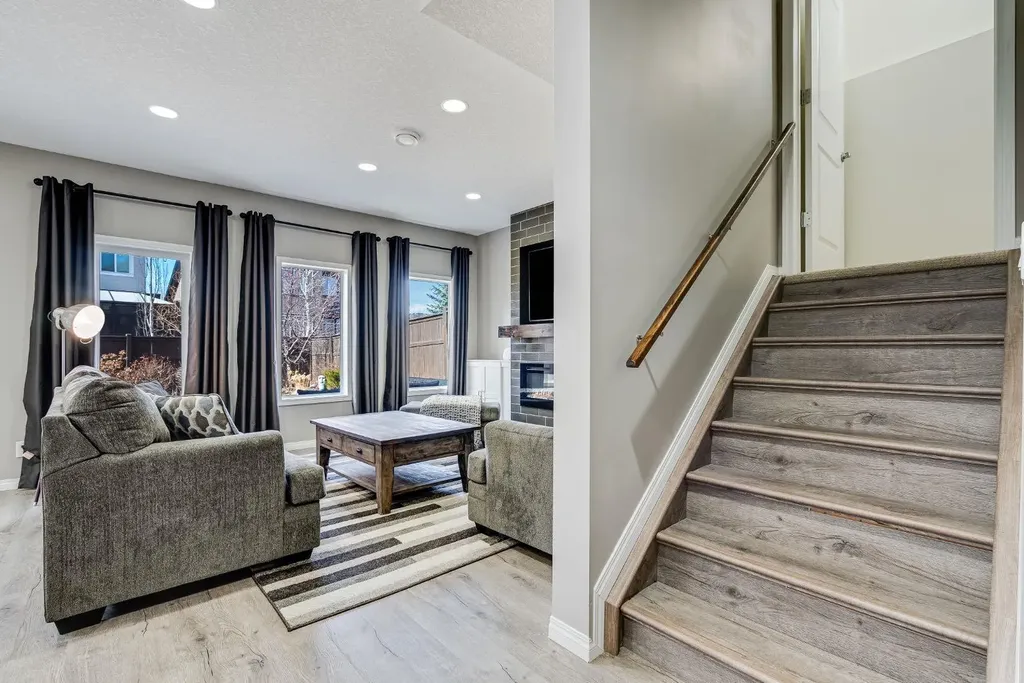 117 Mahogany Place SE Calgary AB T3M 1N9