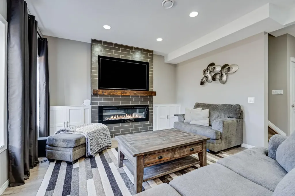 117 Mahogany Place SE Calgary AB T3M 1N9