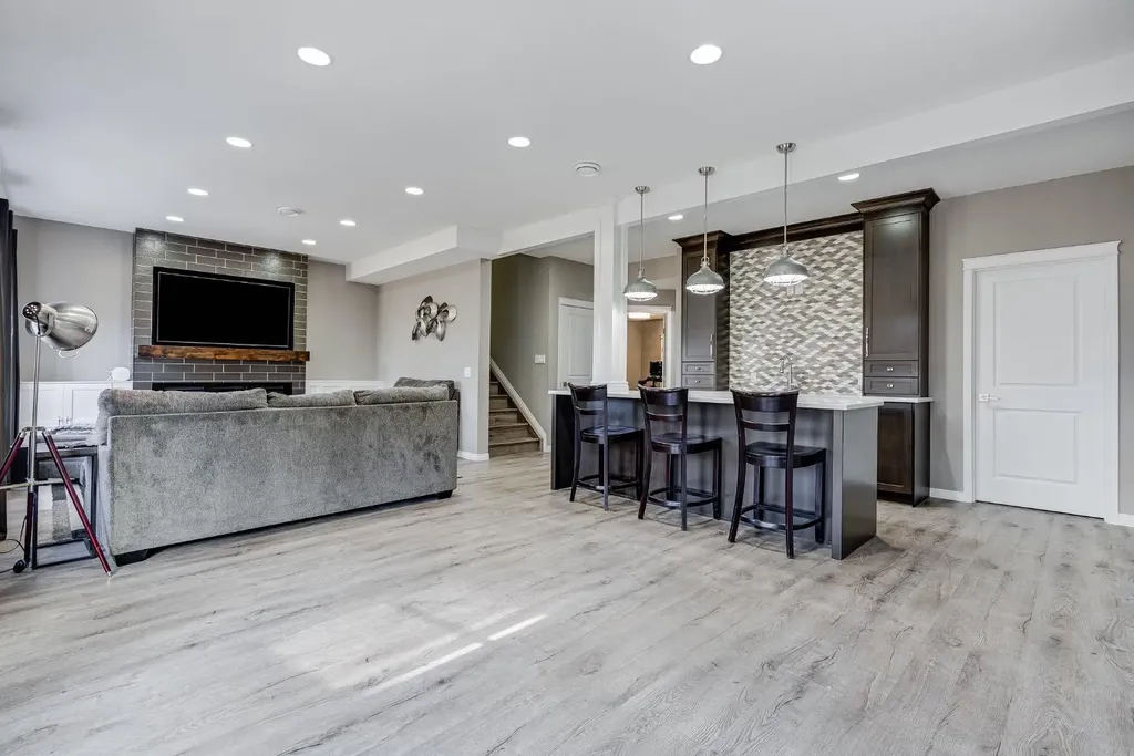 117 Mahogany Place SE Calgary AB T3M 1N9