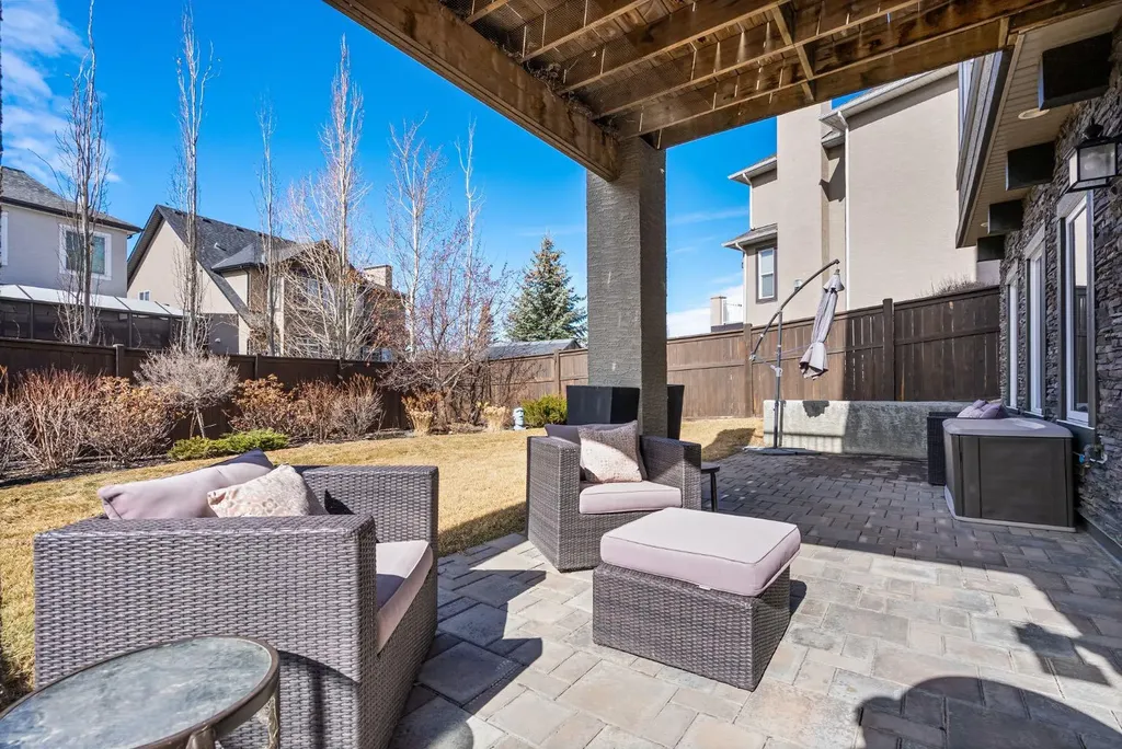 117 Mahogany Place SE Calgary AB T3M 1N9