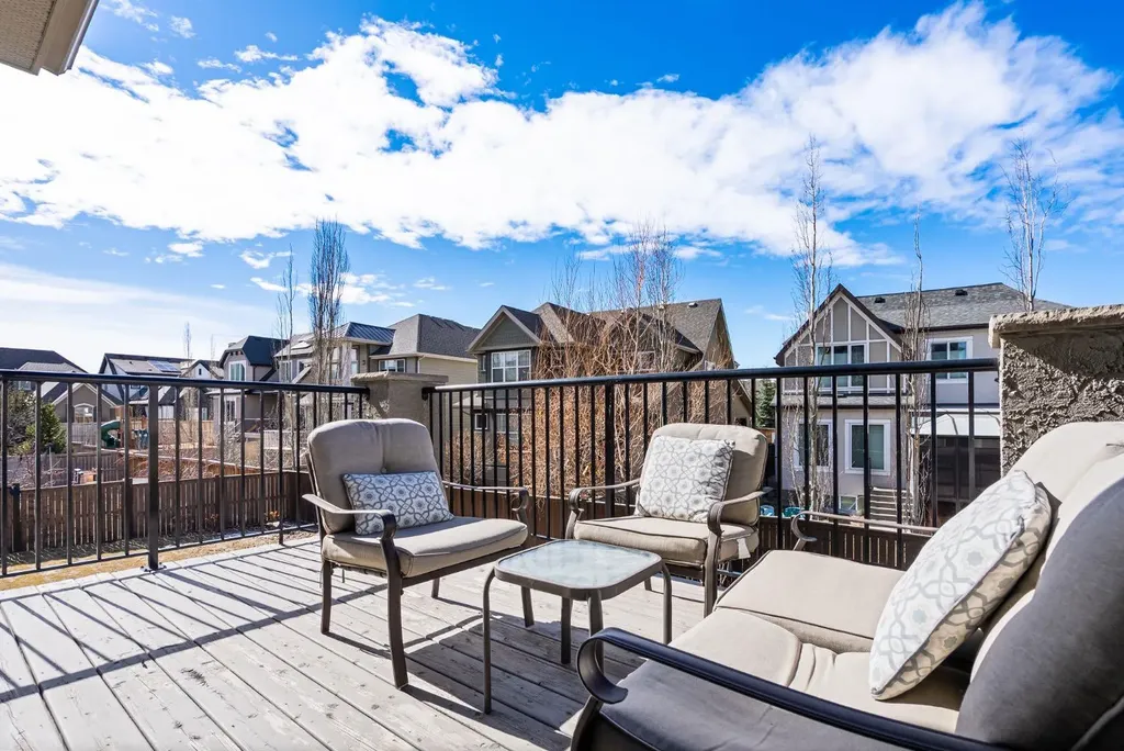117 Mahogany Place SE Calgary AB T3M 1N9