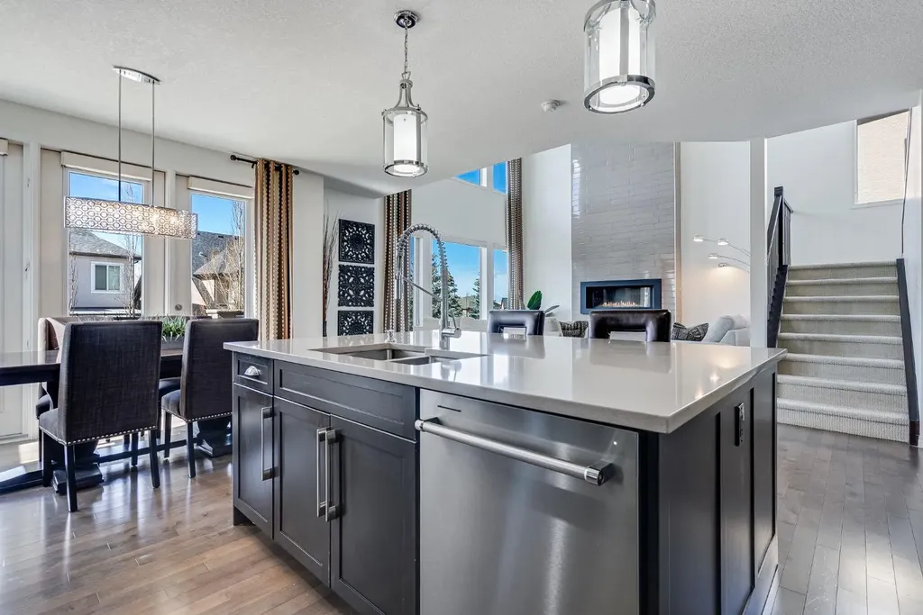 117 Mahogany Place SE Calgary AB T3M 1N9
