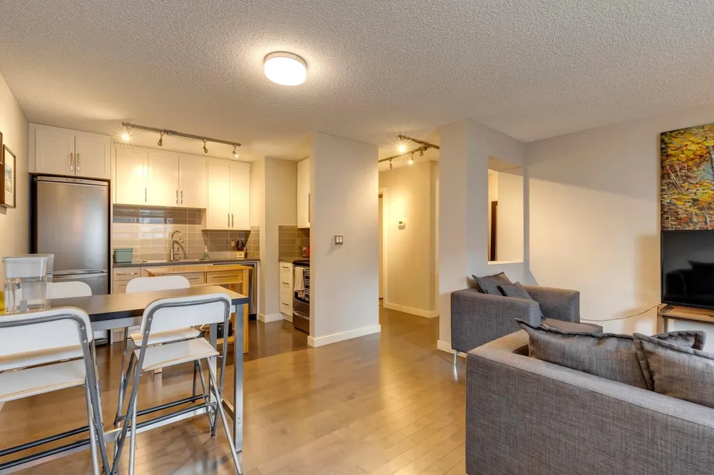 120 24 Avenue SW Calgary AB T2S 0J9