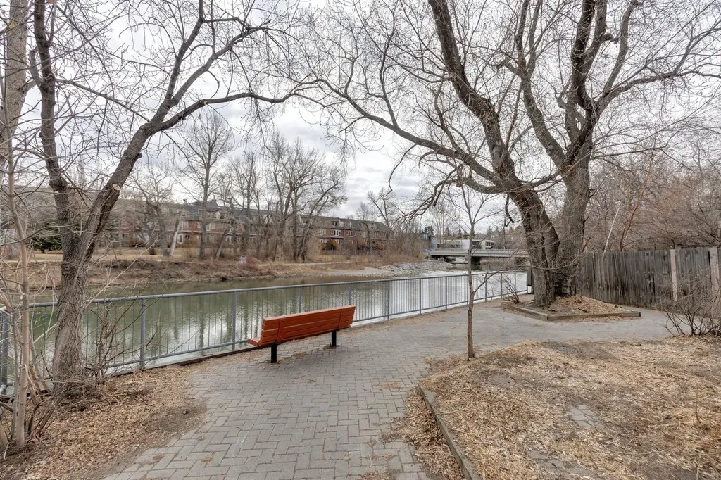 120 24 Avenue SW Calgary AB T2S 0J9