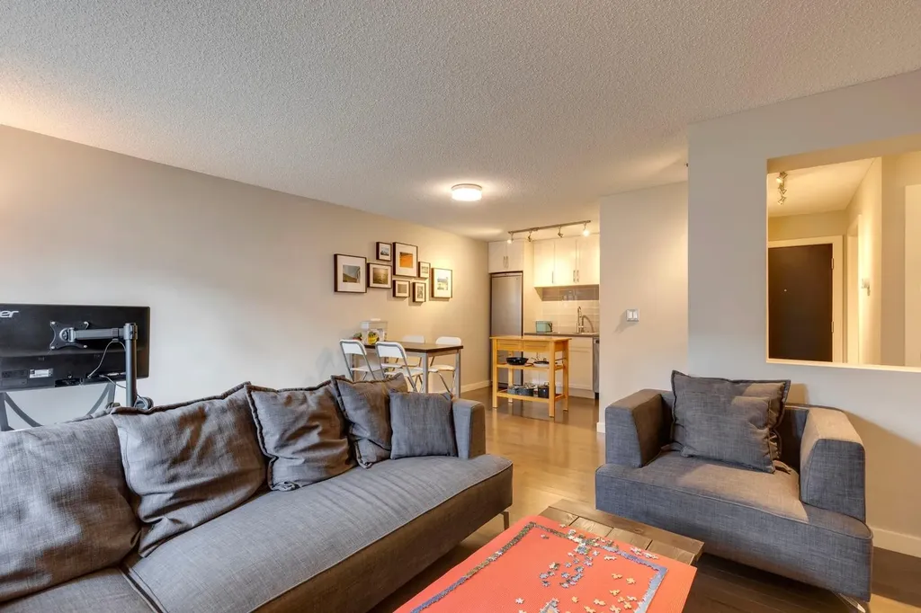 120 24 Avenue SW Calgary AB T2S 0J9