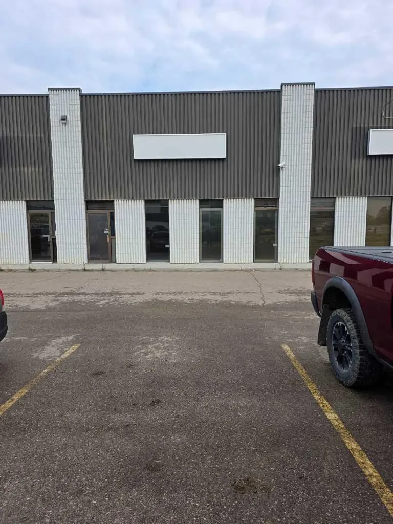 4830 78 Street Red Deer AB T4P2B3