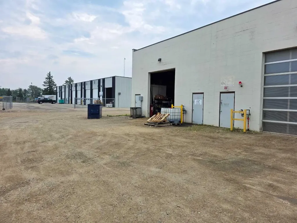 4830 78 Street Red Deer AB T4P2B3
