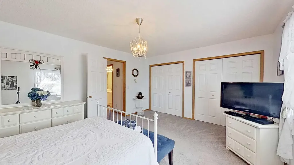 272 Rocky Ridge Court NW Calgary AB T3G 4S8