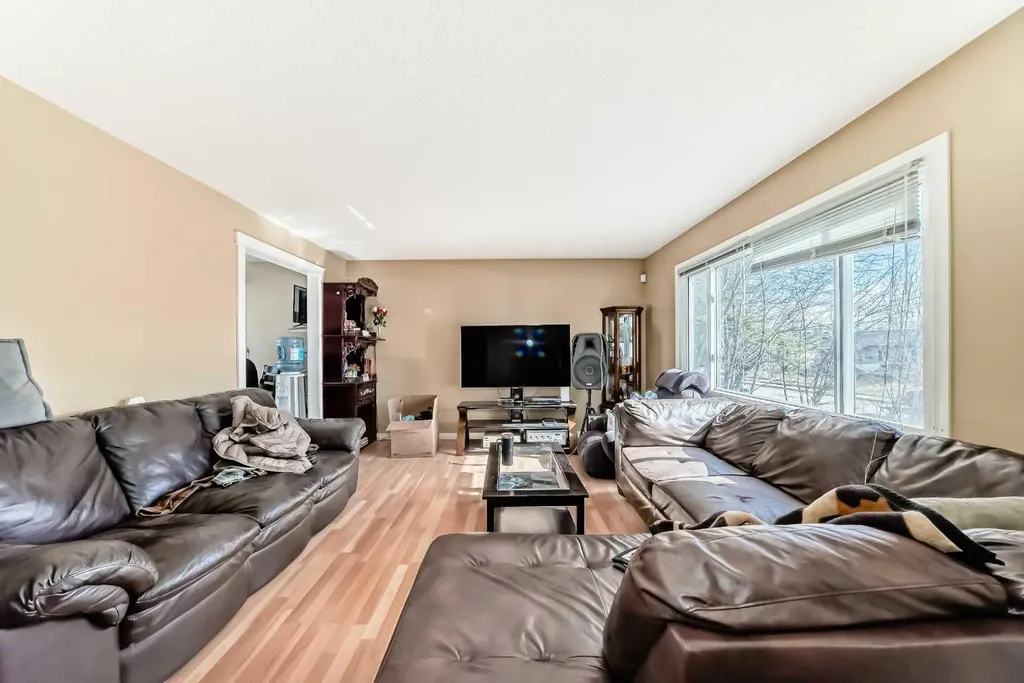 659 Maryvale Way NE Calgary AB T2A 2V6
