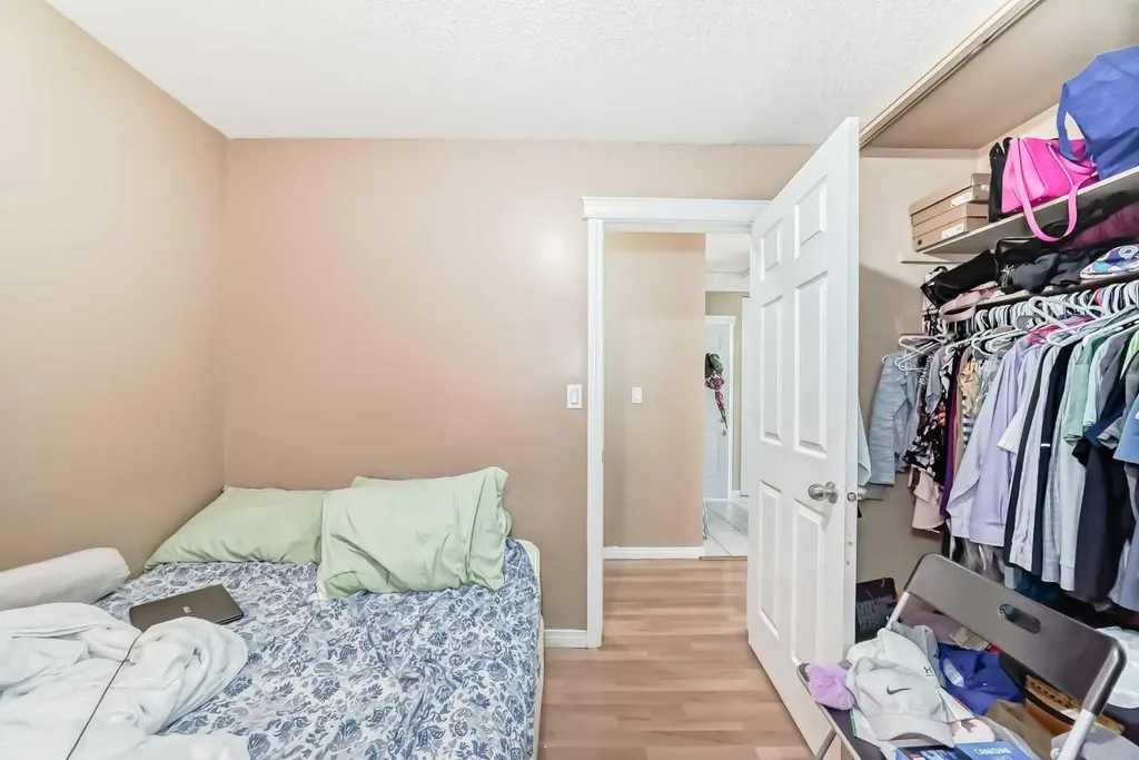 659 Maryvale Way NE Calgary AB T2A 2V6