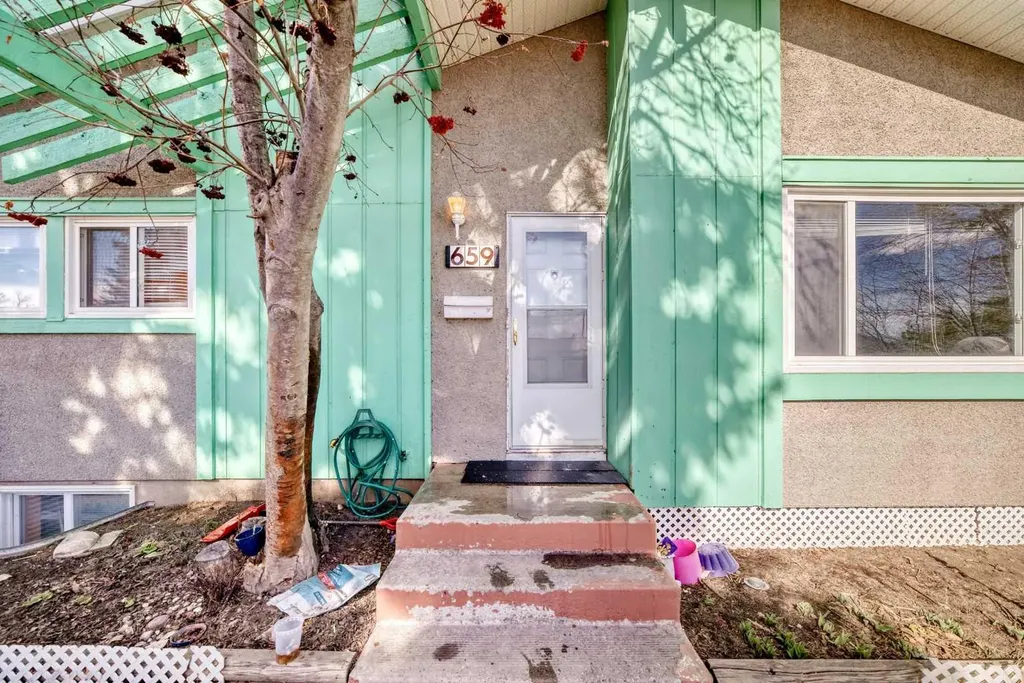 659 Maryvale Way NE Calgary AB T2A 2V6