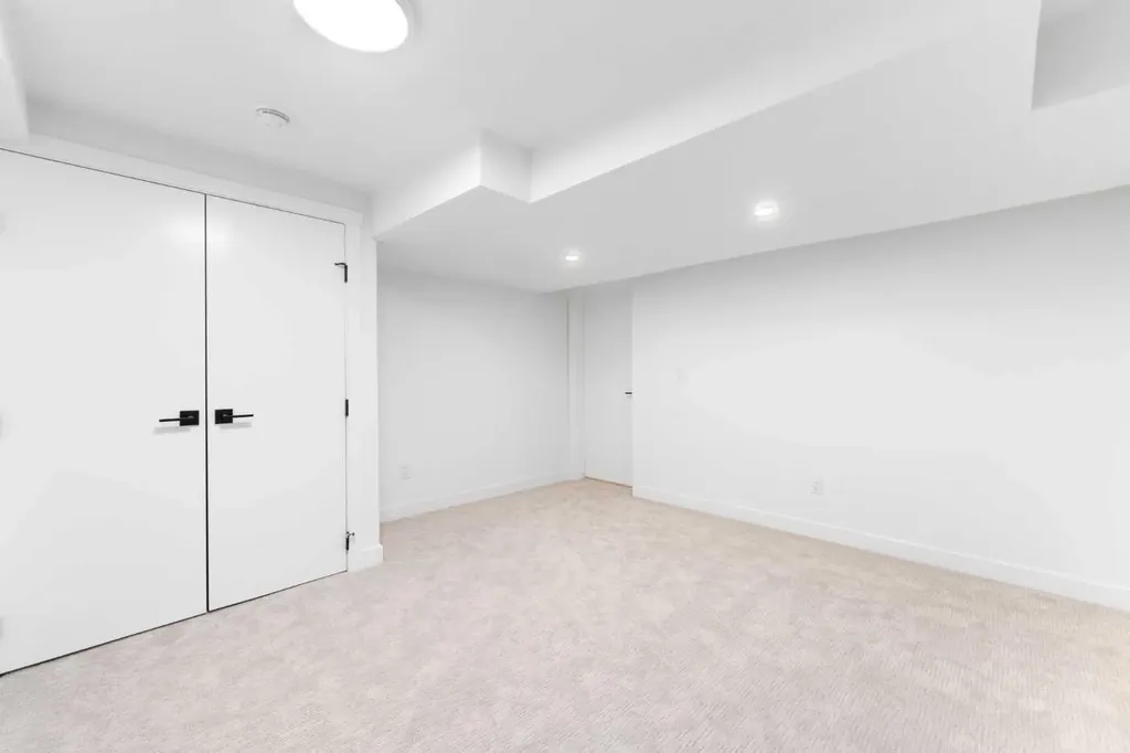 10327 Wapiti Drive SE Calgary AB T2J1J3