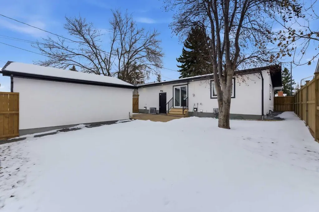 10327 Wapiti Drive SE Calgary AB T2J1J3