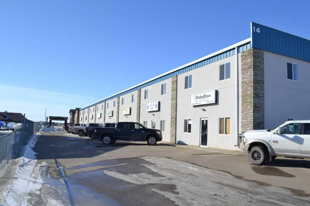 14 Thevenaz Industrial Trail Sylvan Lake AB T4S 2J7