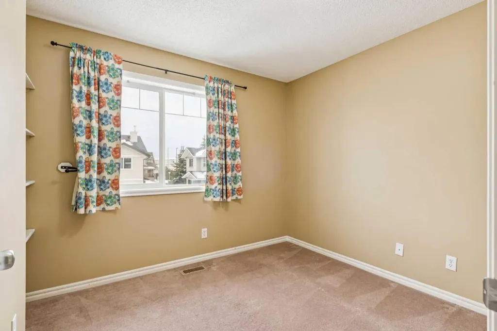 2384 Sagewood Gate SW Airdrie AB T4B 0K7