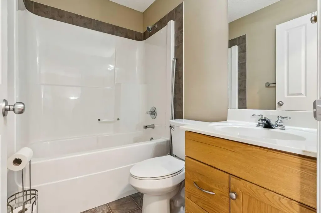 2384 Sagewood Gate SW Airdrie AB T4B 0K7