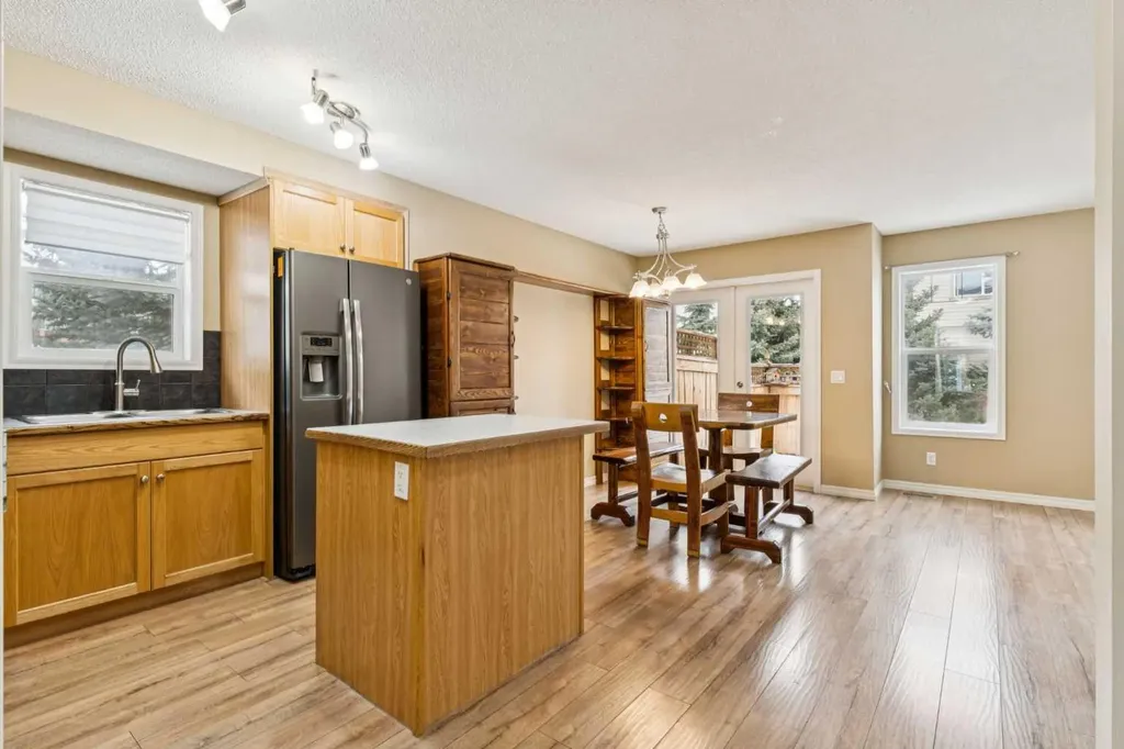 2384 Sagewood Gate SW Airdrie AB T4B 0K7