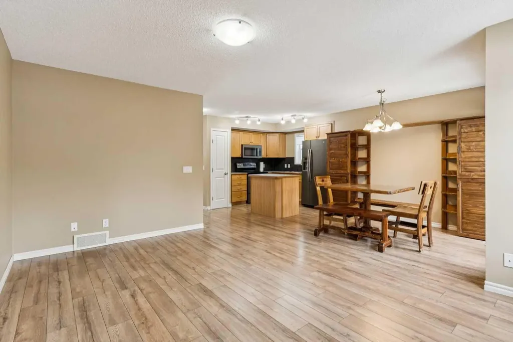 2384 Sagewood Gate SW Airdrie AB T4B 0K7