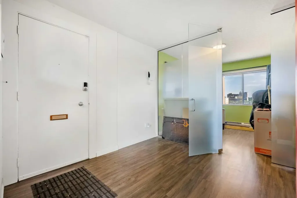 519 17th Avenue SW Calgary AB T2S0A9