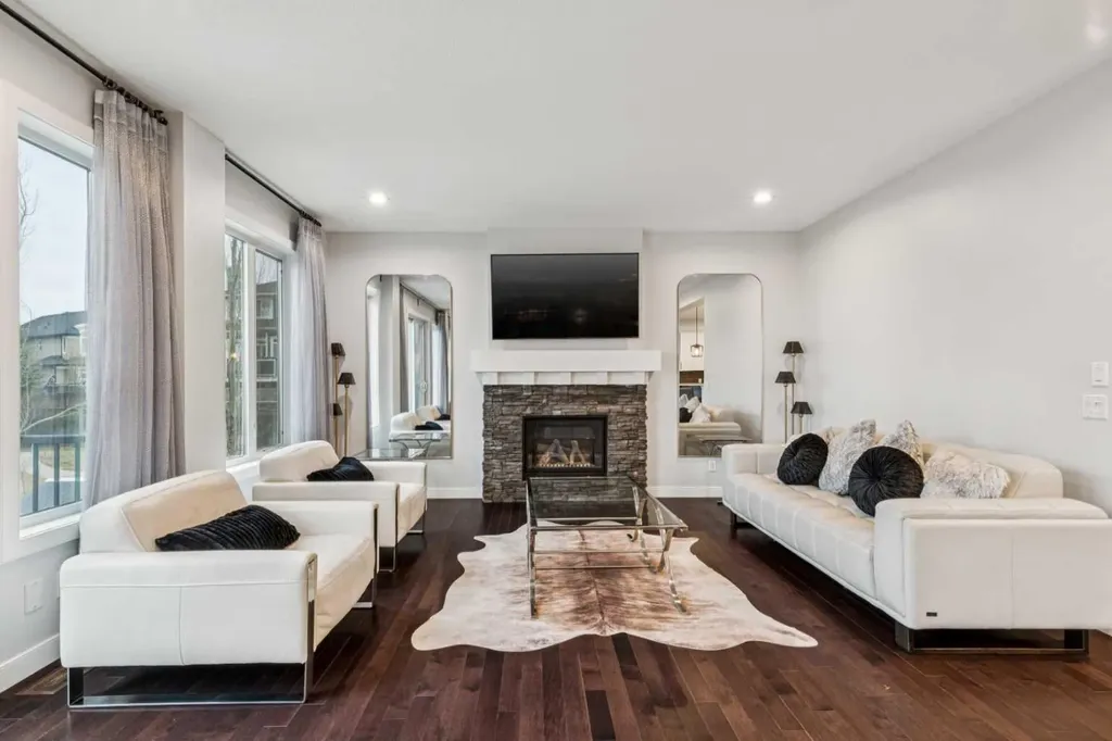 290 Mahogany Place SE Calgary AB T3M 1W3