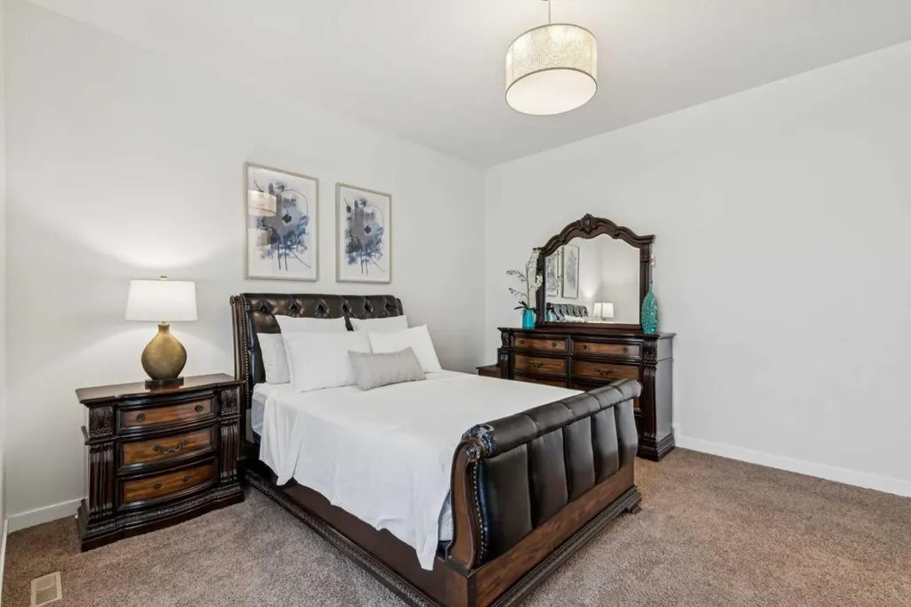 290 Mahogany Place SE Calgary AB T3M 1W3