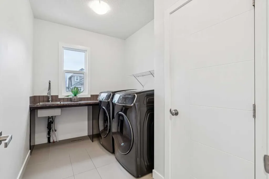 290 Mahogany Place SE Calgary AB T3M 1W3