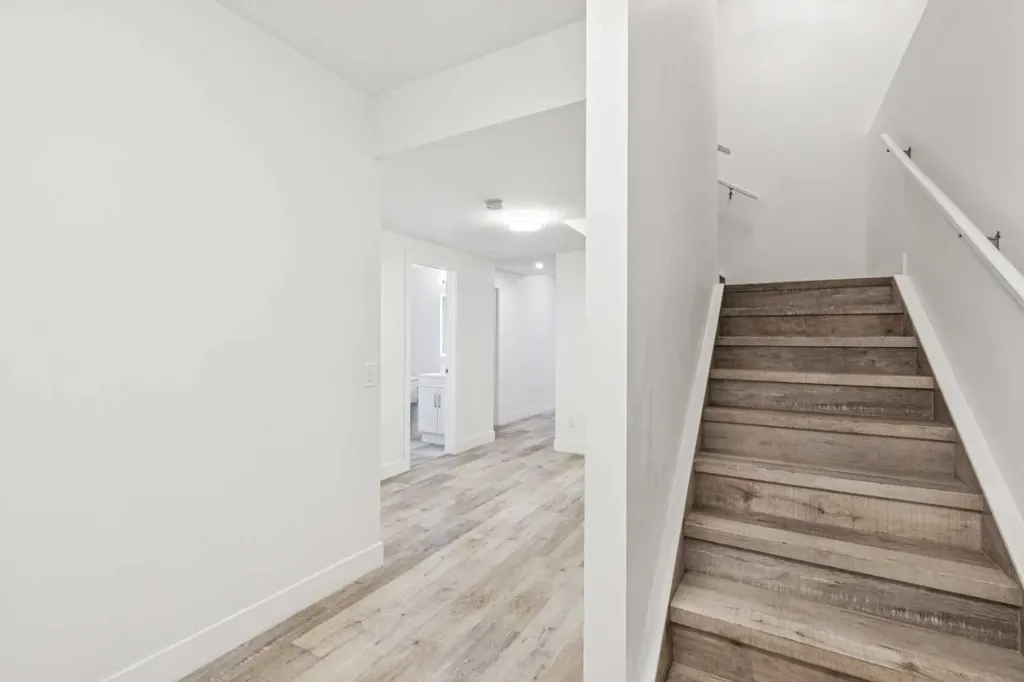 290 Mahogany Place SE Calgary AB T3M 1W3
