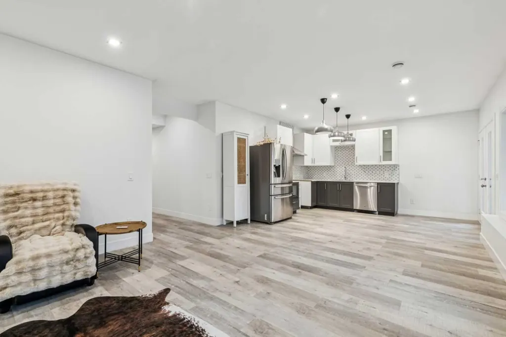 290 Mahogany Place SE Calgary AB T3M 1W3