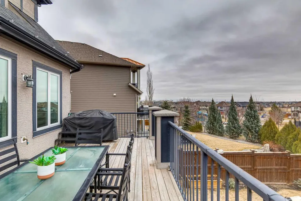 290 Mahogany Place SE Calgary AB T3M 1W3