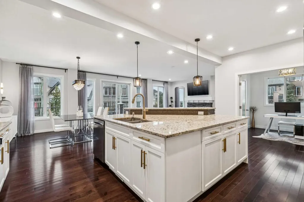 290 Mahogany Place SE Calgary AB T3M 1W3