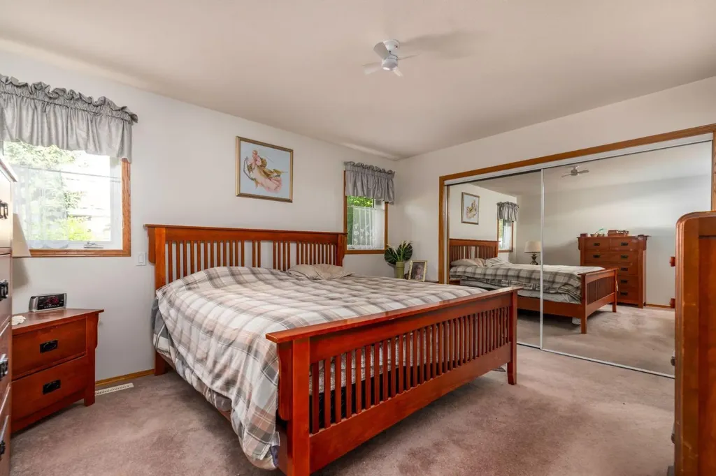 3401 64 Avenue Lloydminster AB T9V 2W1