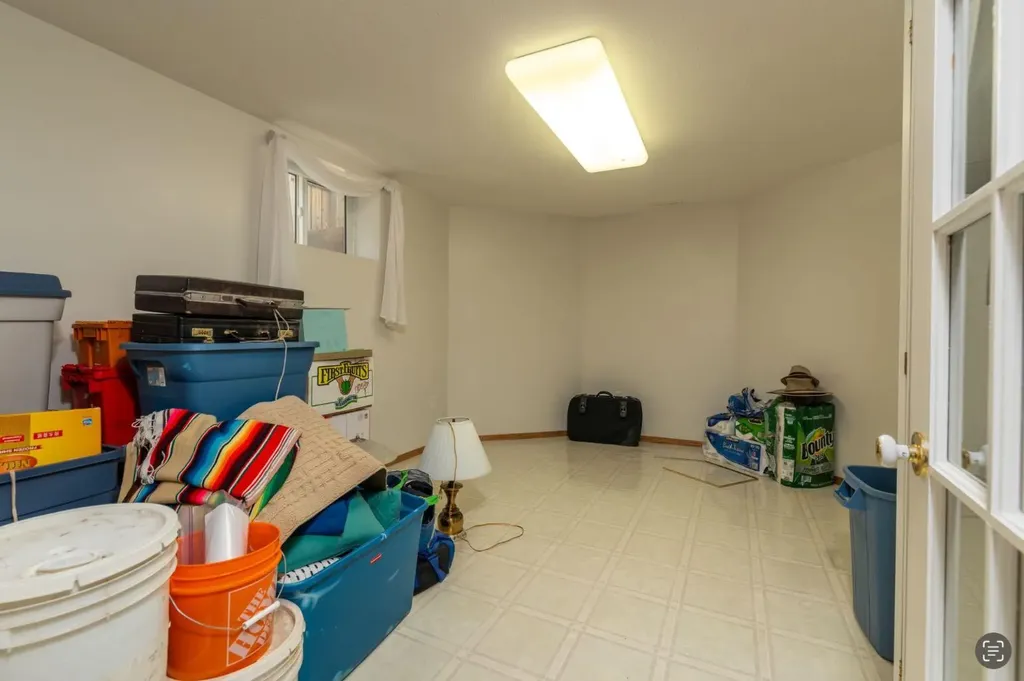 3401 64 Avenue Lloydminster AB T9V 2W1