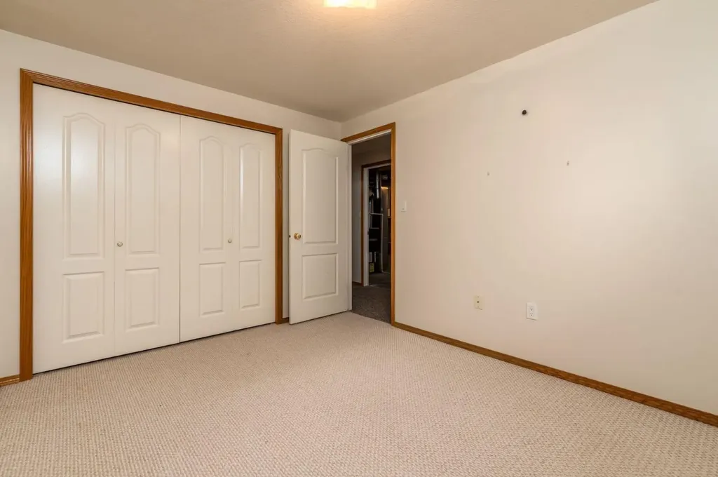 3401 64 Avenue Lloydminster AB T9V 2W1