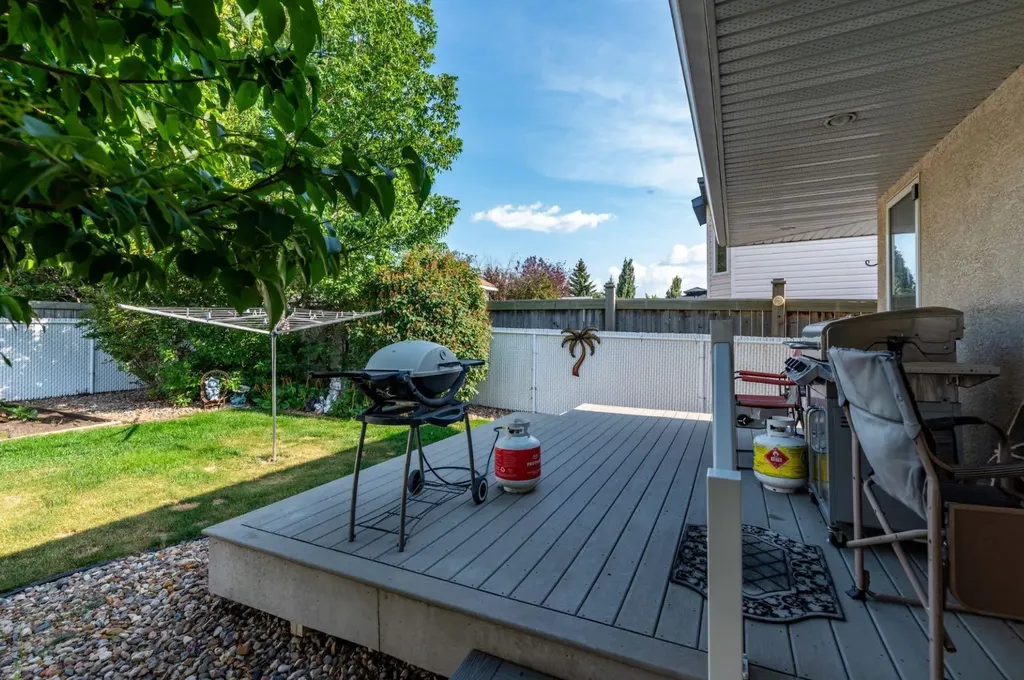 3401 64 Avenue Lloydminster AB T9V 2W1