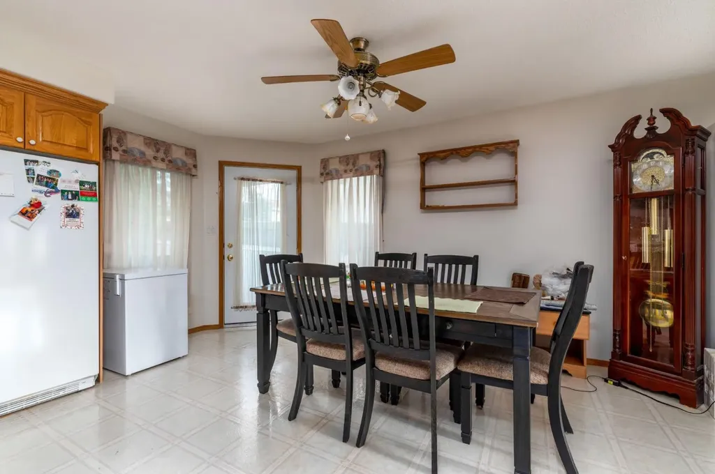3401 64 Avenue Lloydminster AB T9V 2W1