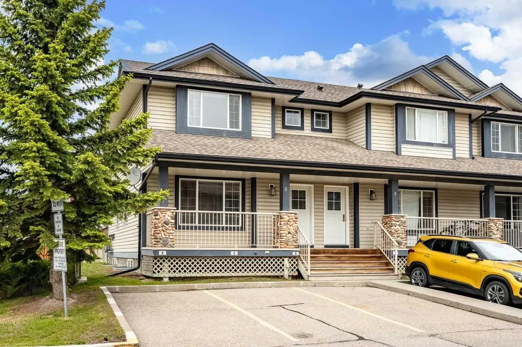 5 Citadel Point NW Calgary AB T3G 5L2