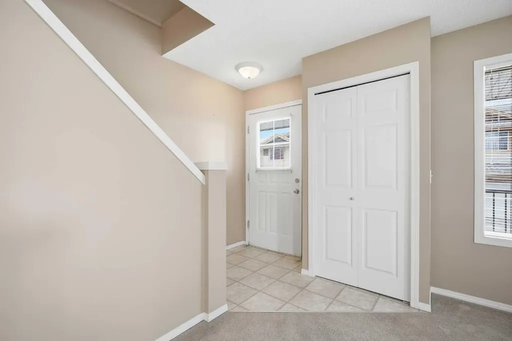 5 Citadel Point NW Calgary AB T3G 5L2