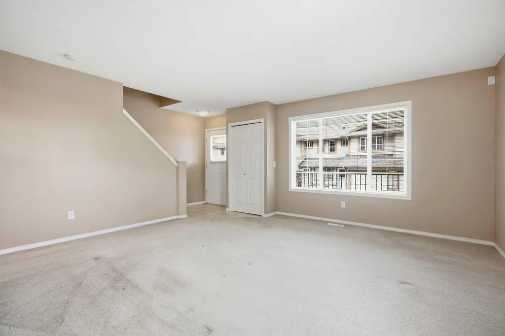 5 Citadel Point NW Calgary AB T3G 5L2