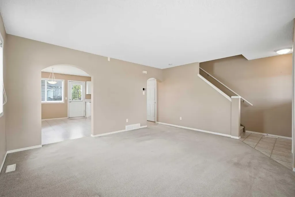 5 Citadel Point NW Calgary AB T3G 5L2