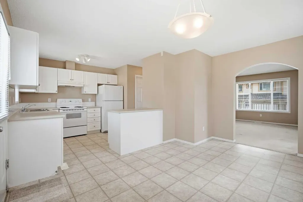5 Citadel Point NW Calgary AB T3G 5L2