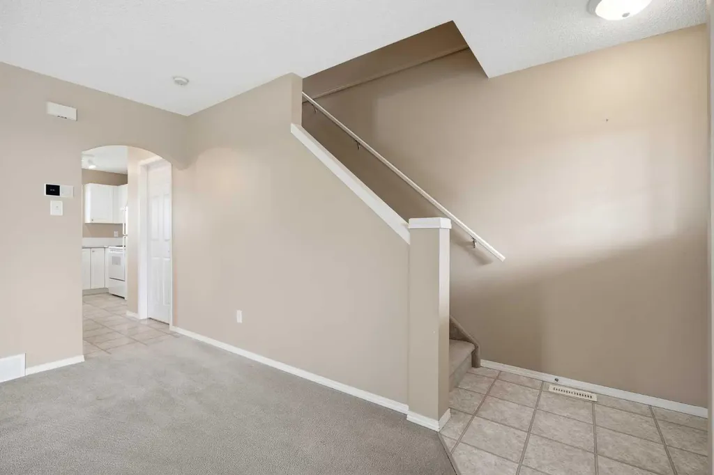 5 Citadel Point NW Calgary AB T3G 5L2