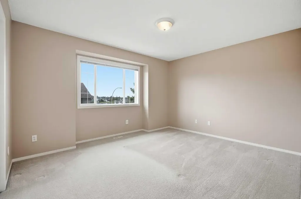 5 Citadel Point NW Calgary AB T3G 5L2
