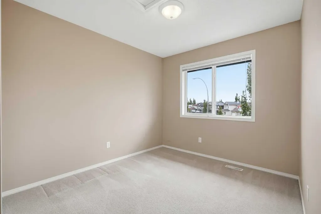 5 Citadel Point NW Calgary AB T3G 5L2