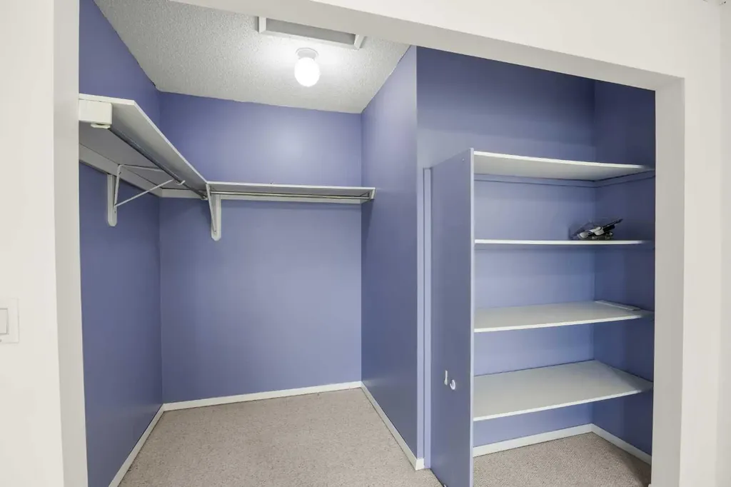 1801 Signal Hill Green SW Calgary AB T3H 2Y4