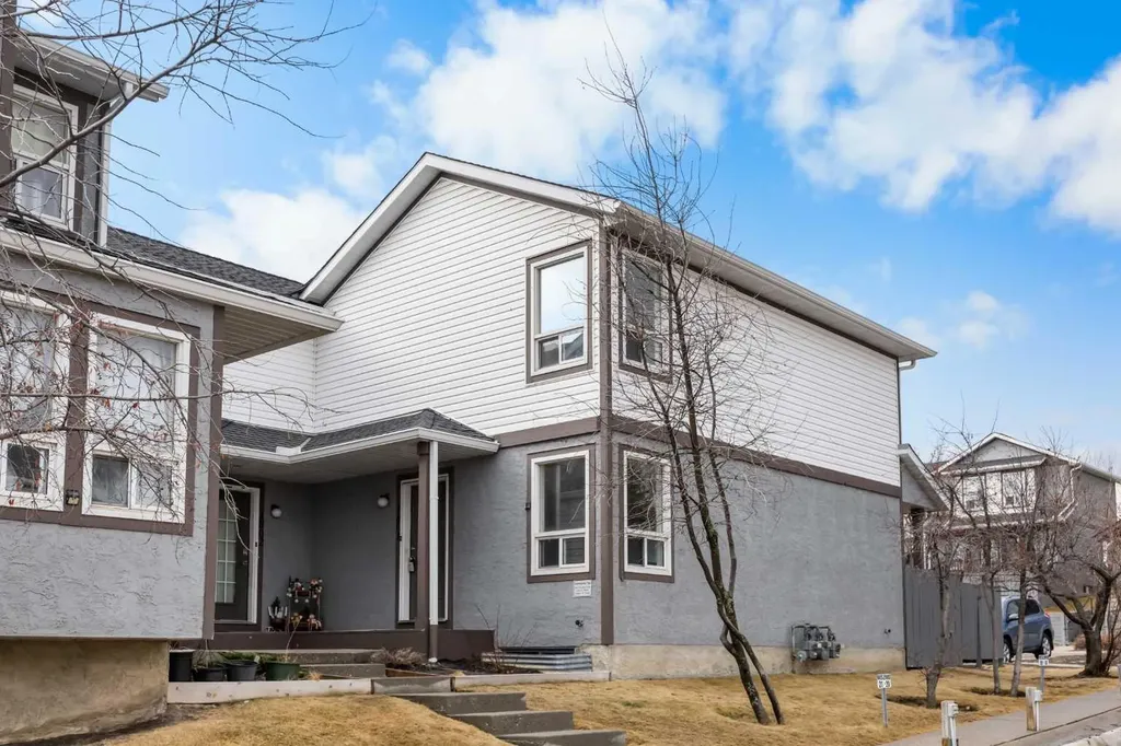 1801 Signal Hill Green SW Calgary AB T3H 2Y4