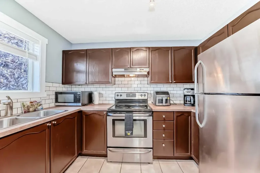57 Martinvalley Way NE Calgary AB T3J 4A2
