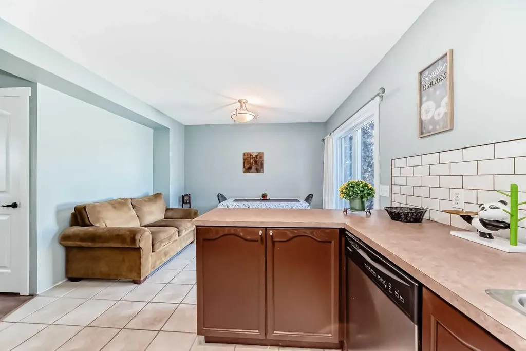 57 Martinvalley Way NE Calgary AB T3J 4A2