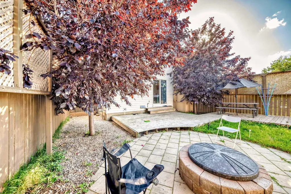 57 Martinvalley Way NE Calgary AB T3J 4A2